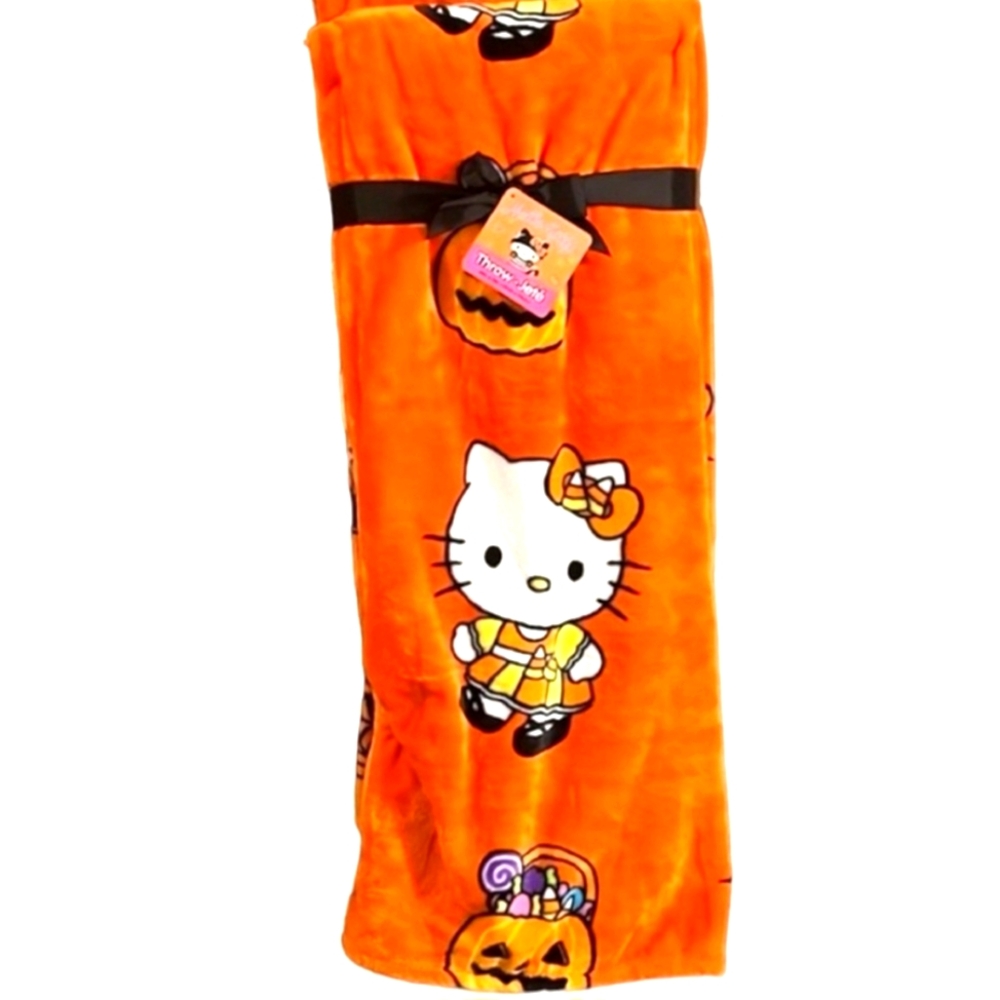 Hello kitty throw